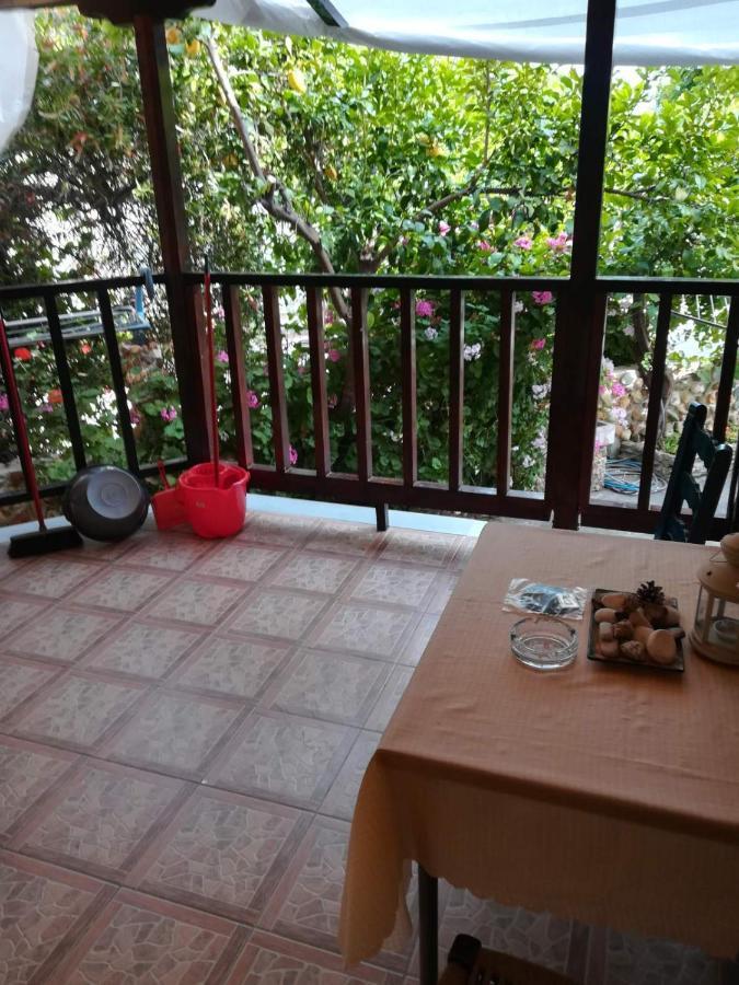 Ferienwohnung Vasileiou Kala Nera Exterior foto
